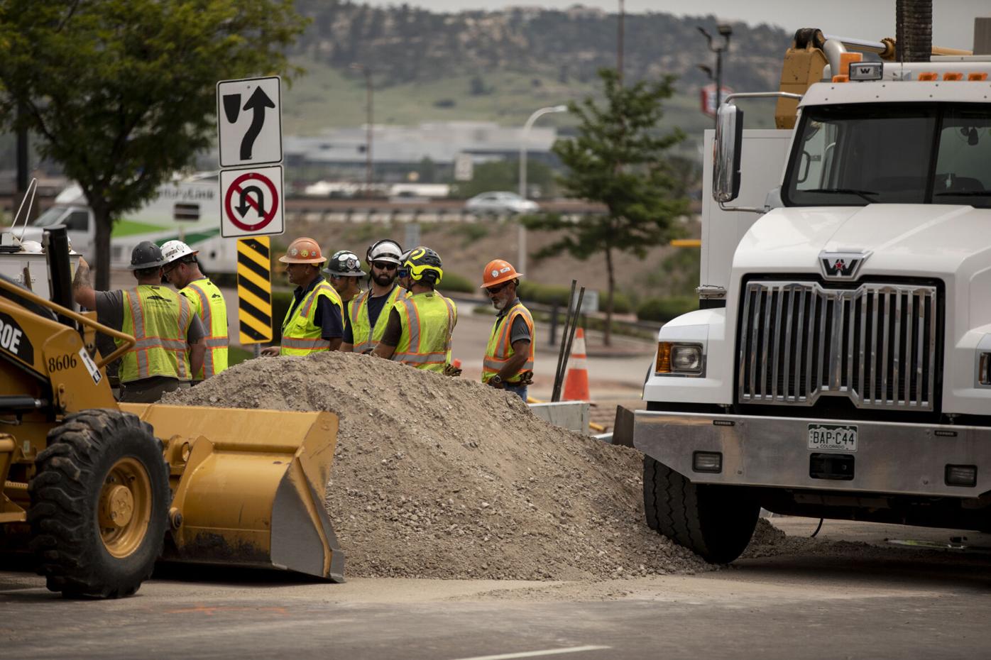 All lanes on Garden of the Gods close to reopening