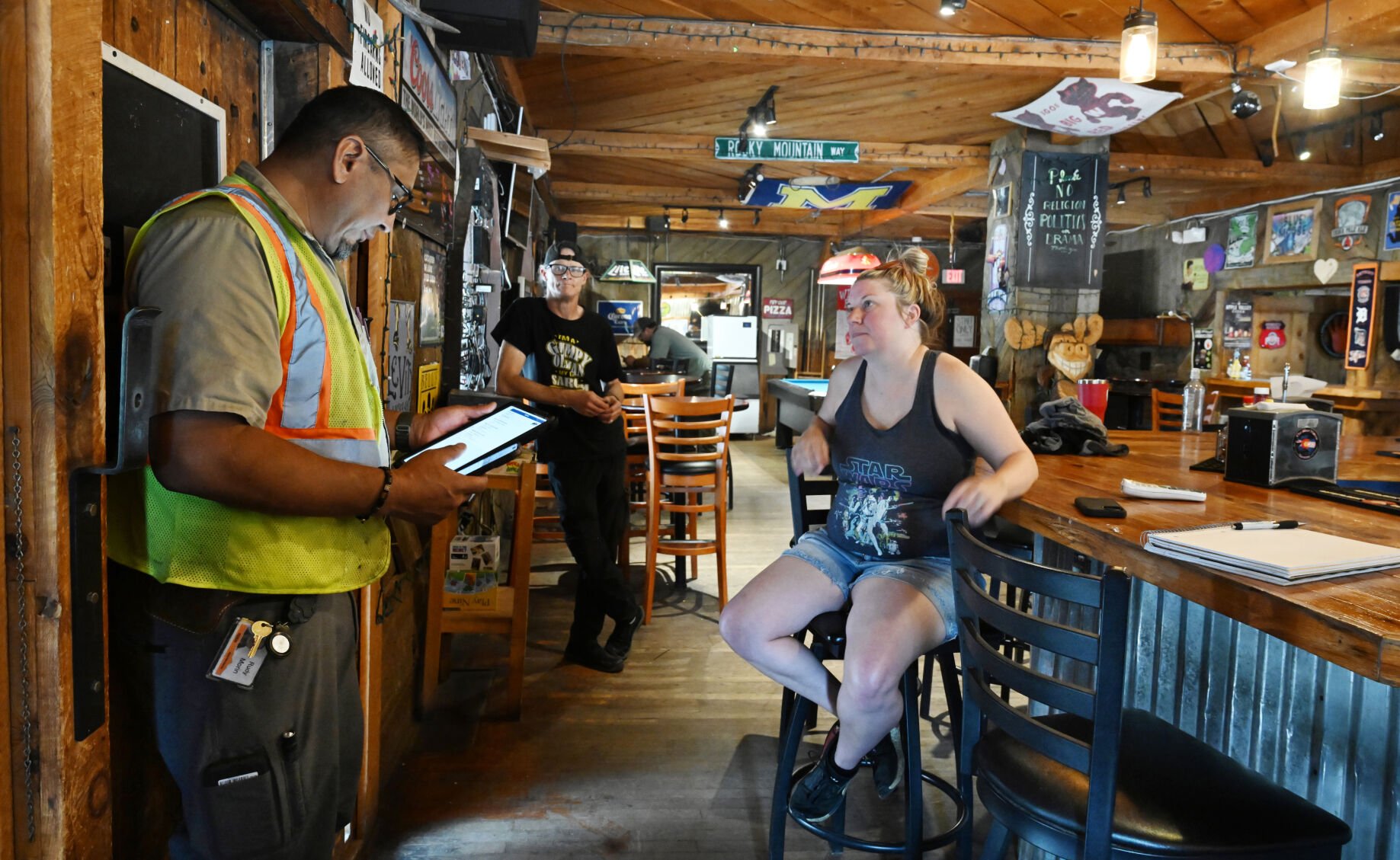 Two Green Mountain Falls restaurants eager to reopen following small fire on July 3